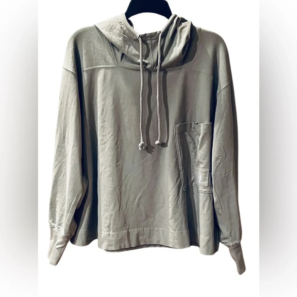 NWOT Free People Hot Shot Hooded Layer